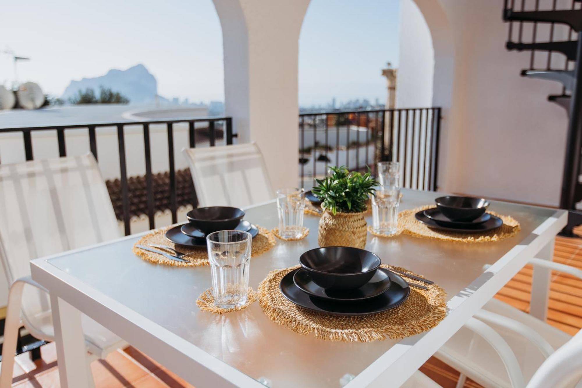 Casa Sunrise - Costa Blanca House With Rooftop, Swimming Pools And Panoramic Sea And Calpe Views Екстериор снимка