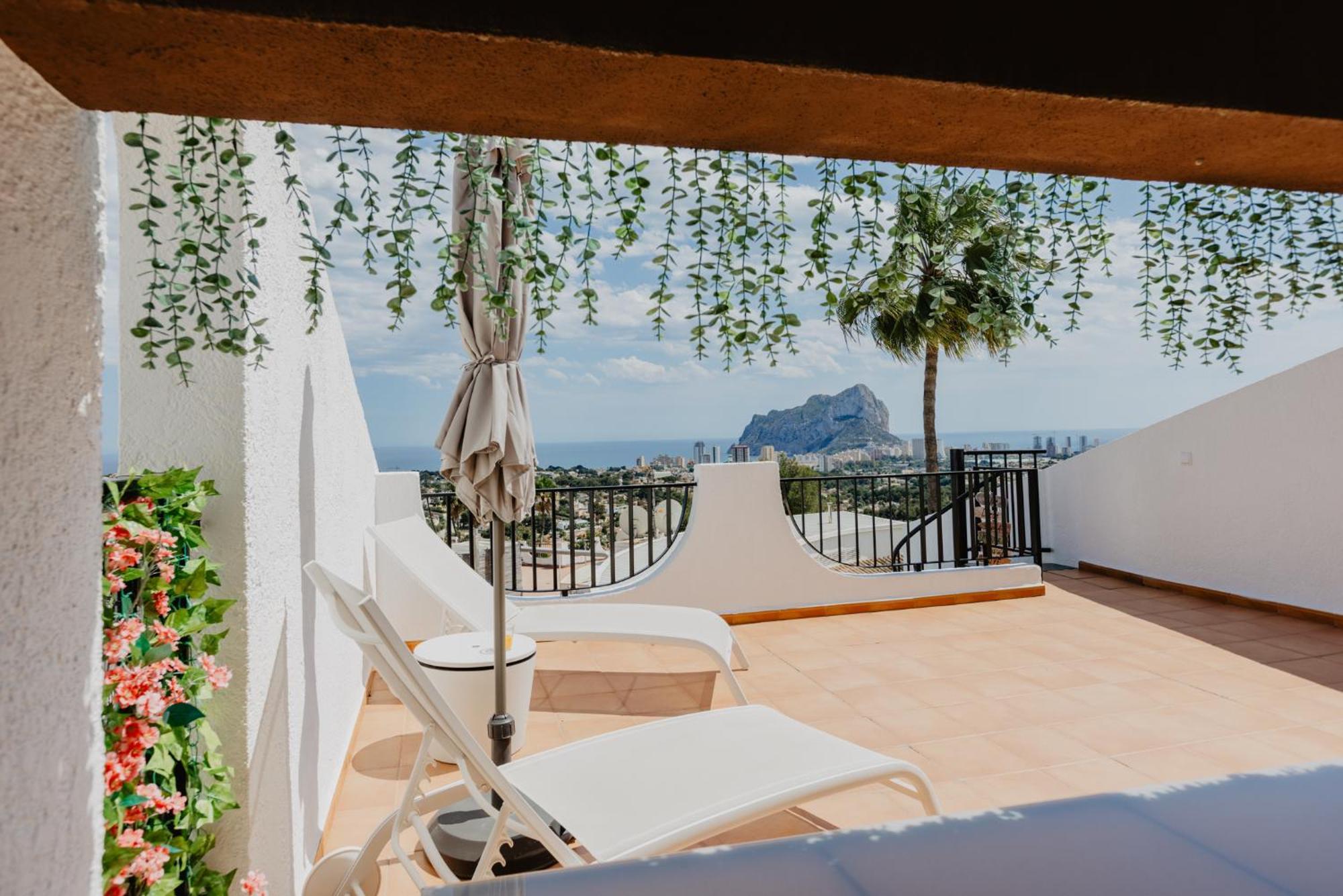 Casa Sunrise - Costa Blanca House With Rooftop, Swimming Pools And Panoramic Sea And Calpe Views Екстериор снимка