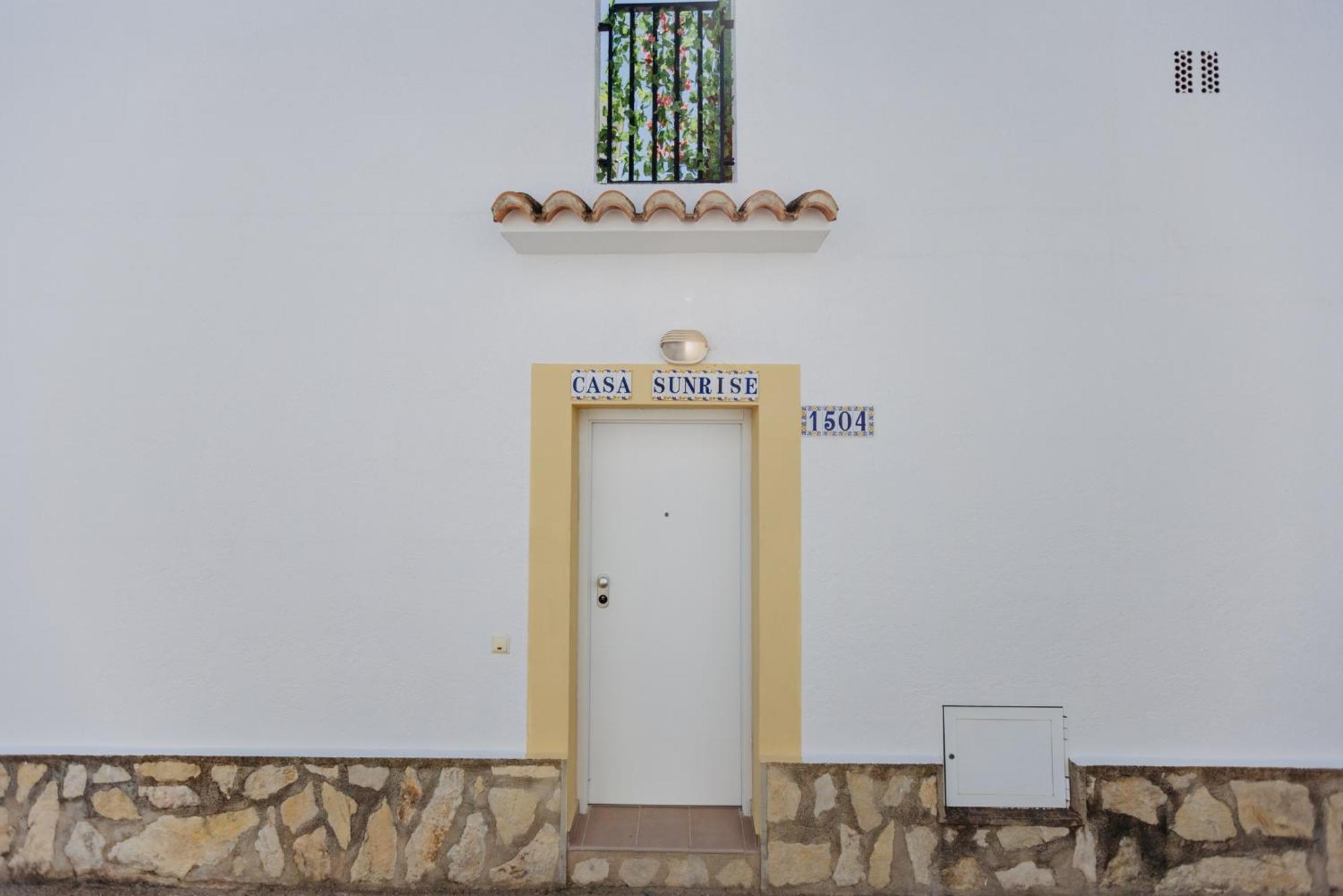 Casa Sunrise - Costa Blanca House With Rooftop, Swimming Pools And Panoramic Sea And Calpe Views Екстериор снимка