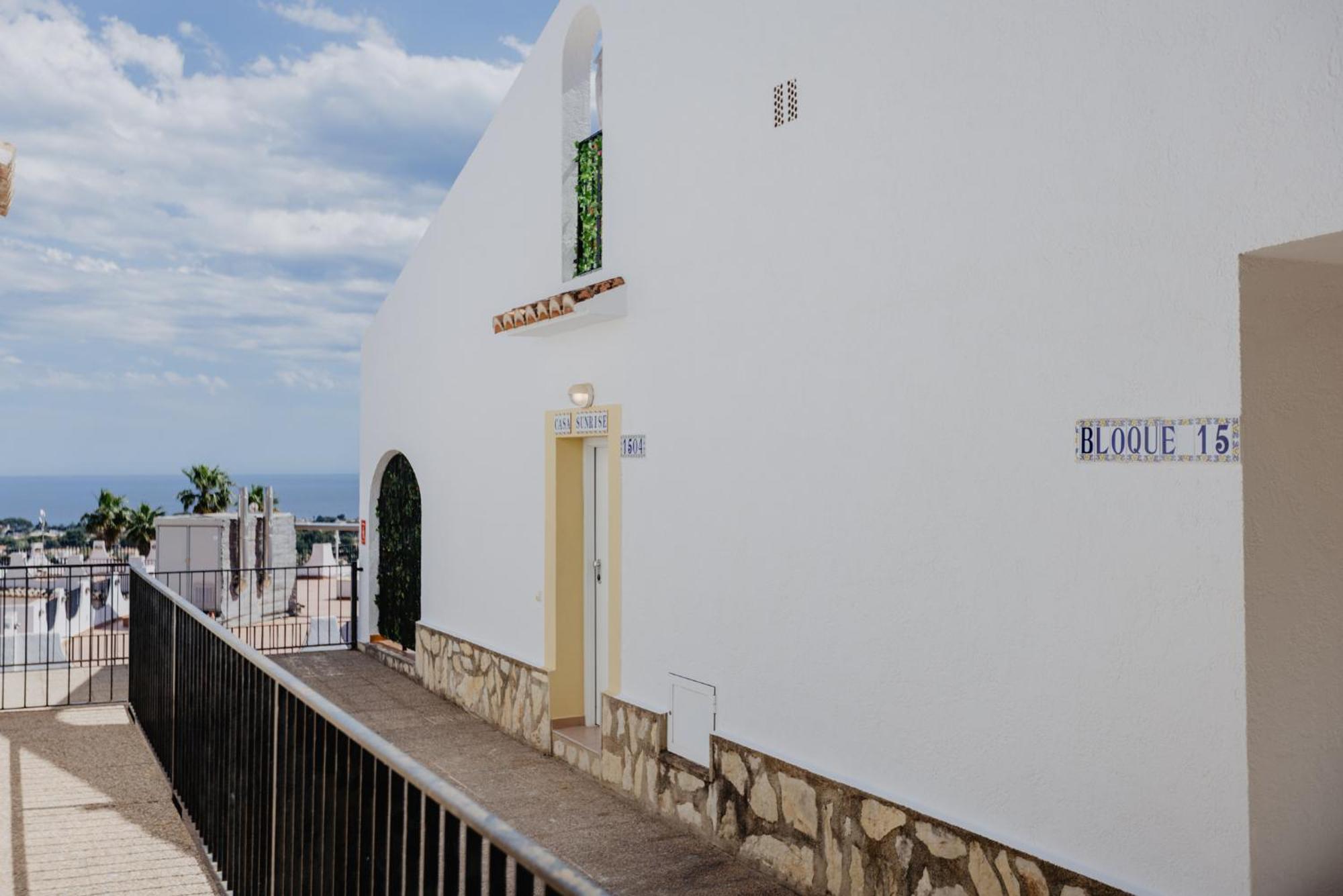 Casa Sunrise - Costa Blanca House With Rooftop, Swimming Pools And Panoramic Sea And Calpe Views Екстериор снимка